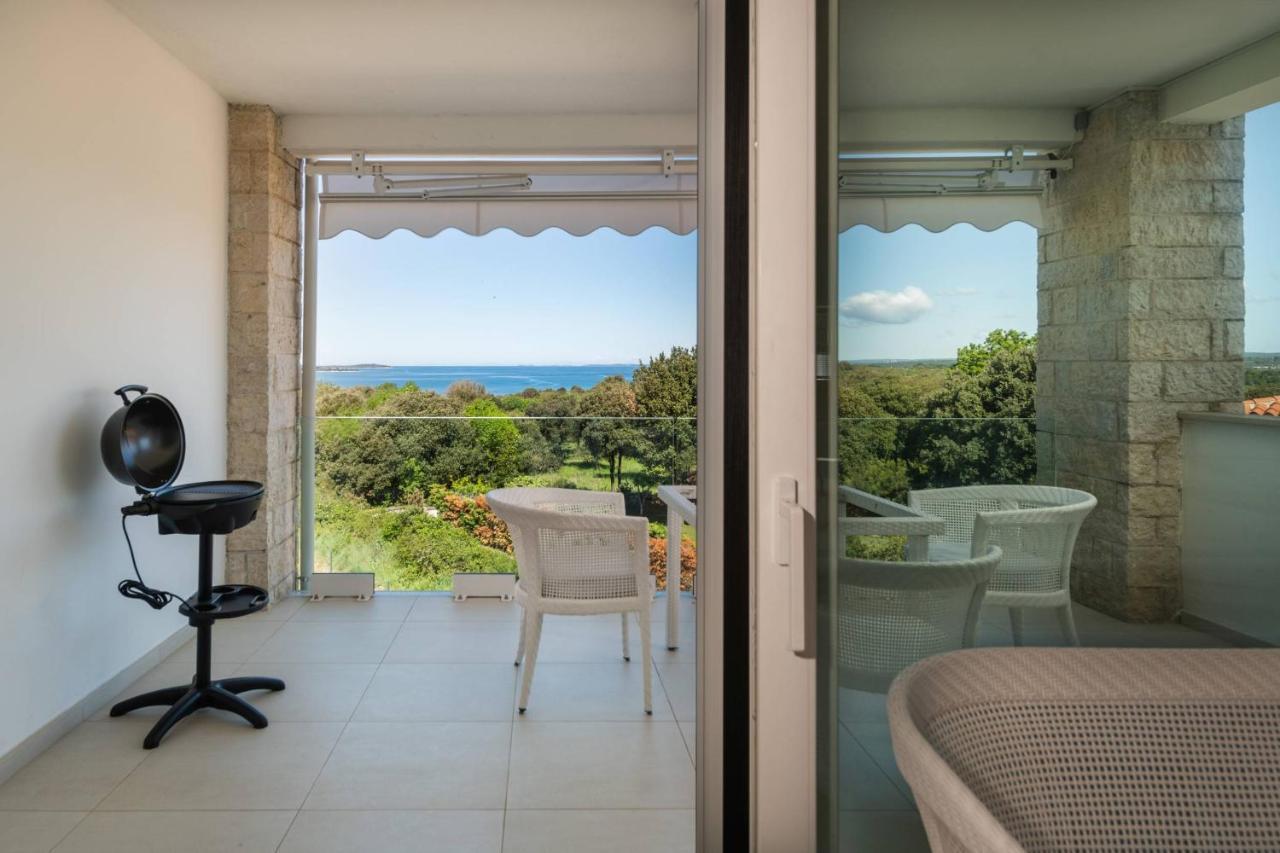 Dream Lounge With Sea View Apartment